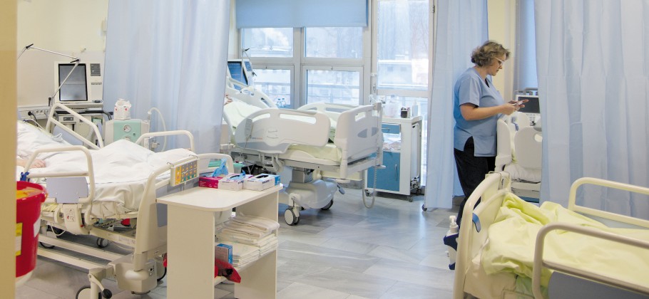Mężczyzna źle się poczuł i poszedł na badania. Po zobaczeniu jego wyników, lekarze natychmiast zamknęli pół szpitala