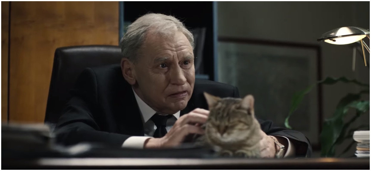 "Kaczyński powinien dać medal Patrykowi Vedze". Film "Polityka" zbiera skrajnie negatywne oceny ze wszystkich stron