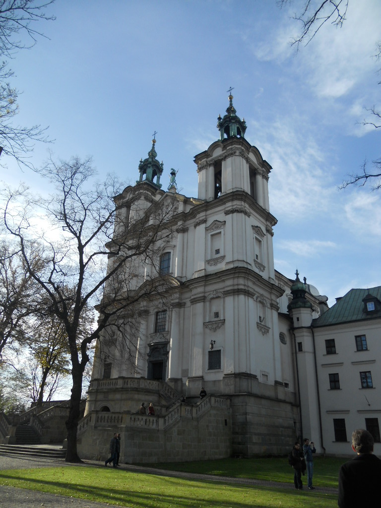 W Polsce jest więcej kościołów niż szpitali. Różnica jest 10-krotna