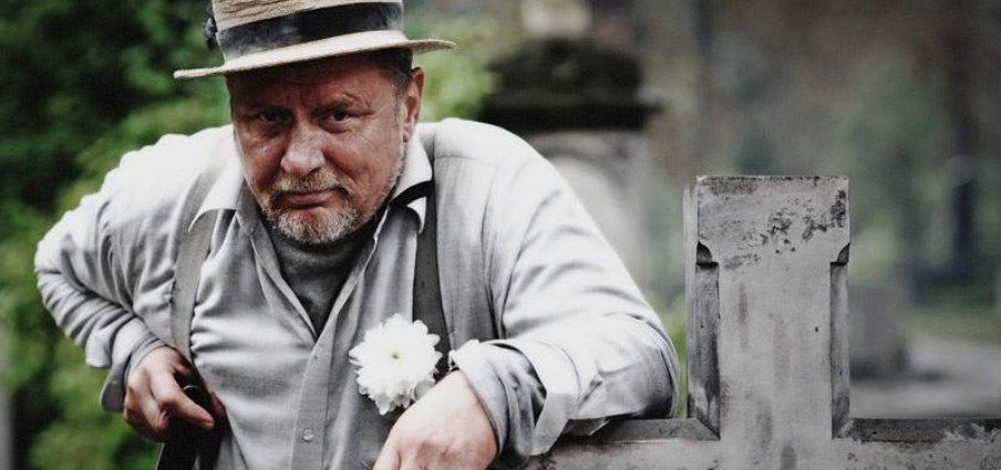 Ferdek z Kiepskich zmaga się z okrutną chorobą? Niepokojące doniesienia o Andrzeju Grabowskim, nie jest dobrze