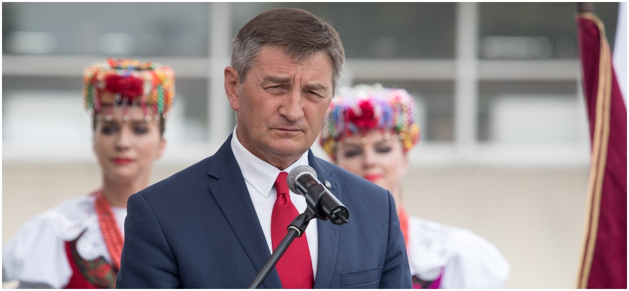 Kuchciński wciąż mieszka za darmo w prezydenckiej willi. Wszyscy za to płacimy