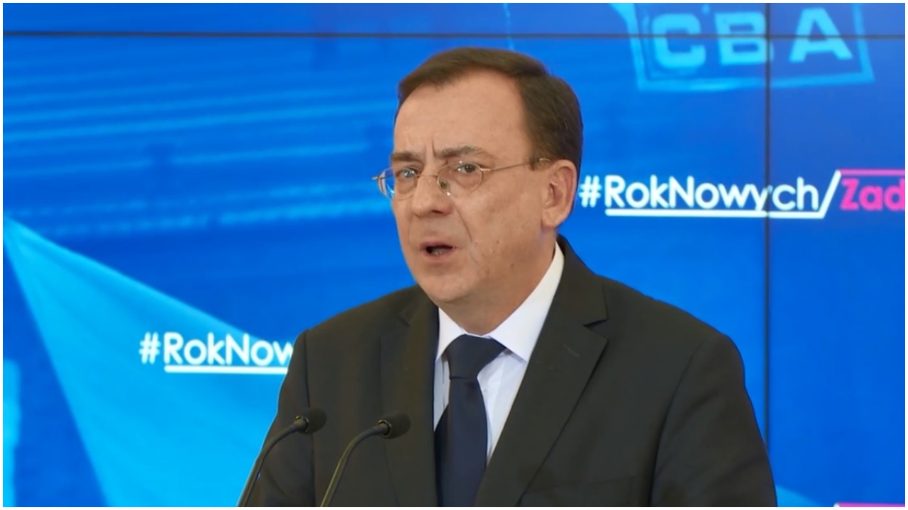 Mariusz Kamiński z PiS wyjawił, że jest ateistą. Jak zareaguje na to partia i Kaczyński?