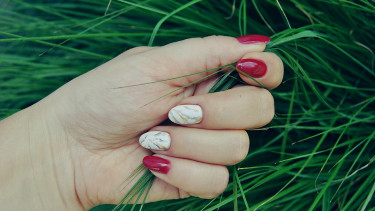 Katarzyna zdradziła, jaką ma dniówkę jako kosmetyczka. Większość Polaków może pomarzyć o takich pieniądzach