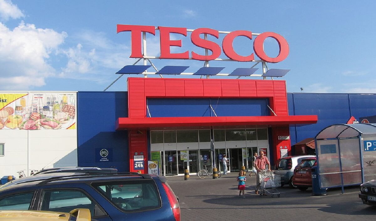 Tesco już niedługo zniknie z kraju? Inny gigant chce pochłonąć znaną sieć