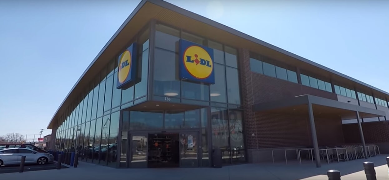 Niebywałe. Lidl sprzedaje ubrania ze śmieci, wielu klientów mogło o tym nie wiedzieć