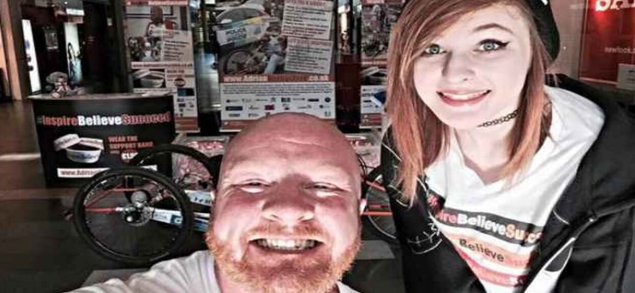 Myślał, że nastał spokój, po tym jak wszyscy poznali sekrety jego 16-letniej córki. Wszedł do jej pokoju i zamarł