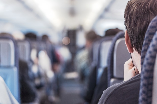 Samolot nagle runął 9 tysięcy metrów w dół. Wtedy pasażerowie zaczęli się modlić