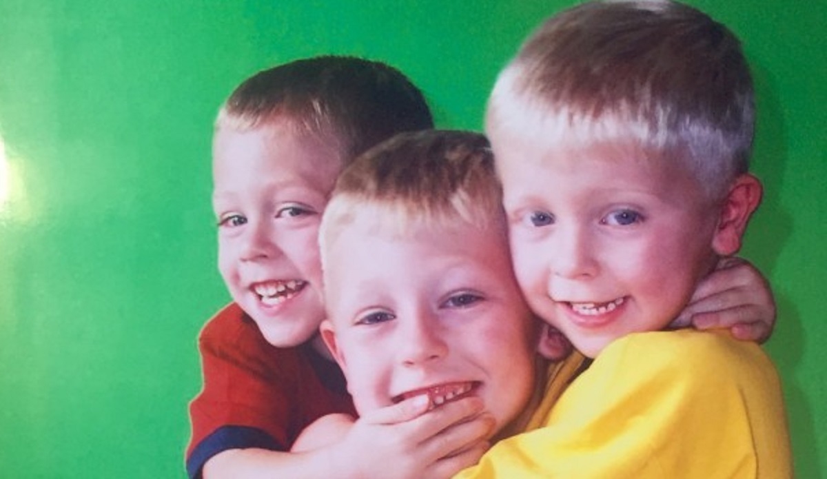 Przed śmiercią 4-latek zrobił plamę na dywanie. Mama spojrzała na nią po 12 latach i odkryła prawdę