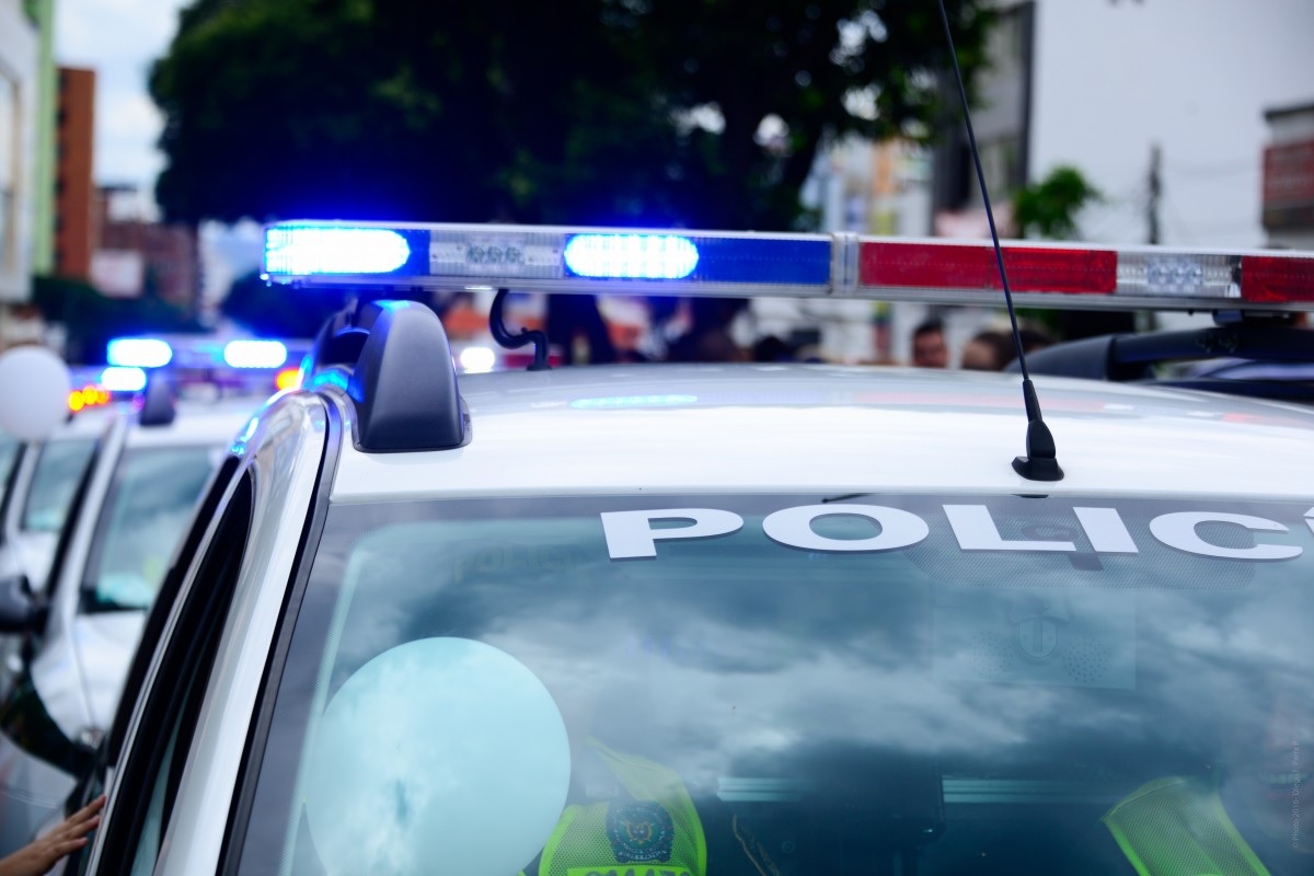 Tata jechał do przedszkola po swojego 2-letniego syna. Nagle zatrzymał go policjant, który odkrył straszną rzecz