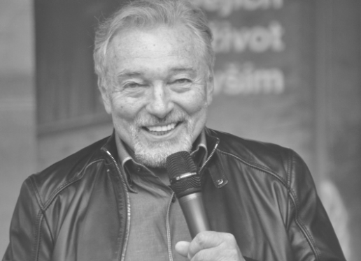 Kilka pokoleń Polaków wychowało się na jego hitach. Nie żyje Karel Gott