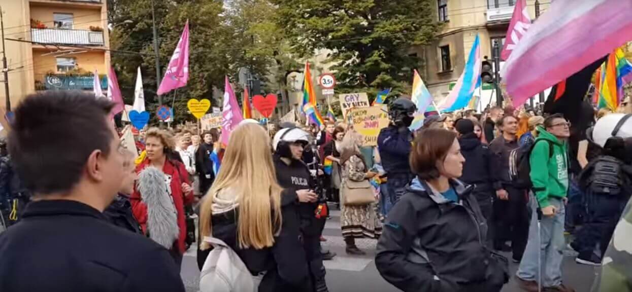 Polityk PiS atakuje marsze równości. "Prowokują ludzi, muszą się skończyć"