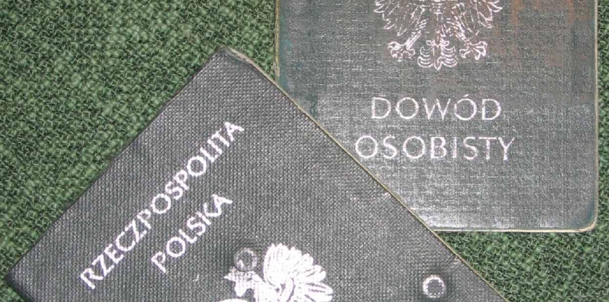Masz stary dowód osobisty? Świetne wieści, pod żadnym pozorem go nie wyrzucaj