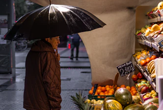64-letnia babcia poszła na włam z wielkim łomem. Policjanci odkryli co ukradła i zrobiło im się strasznie przykro