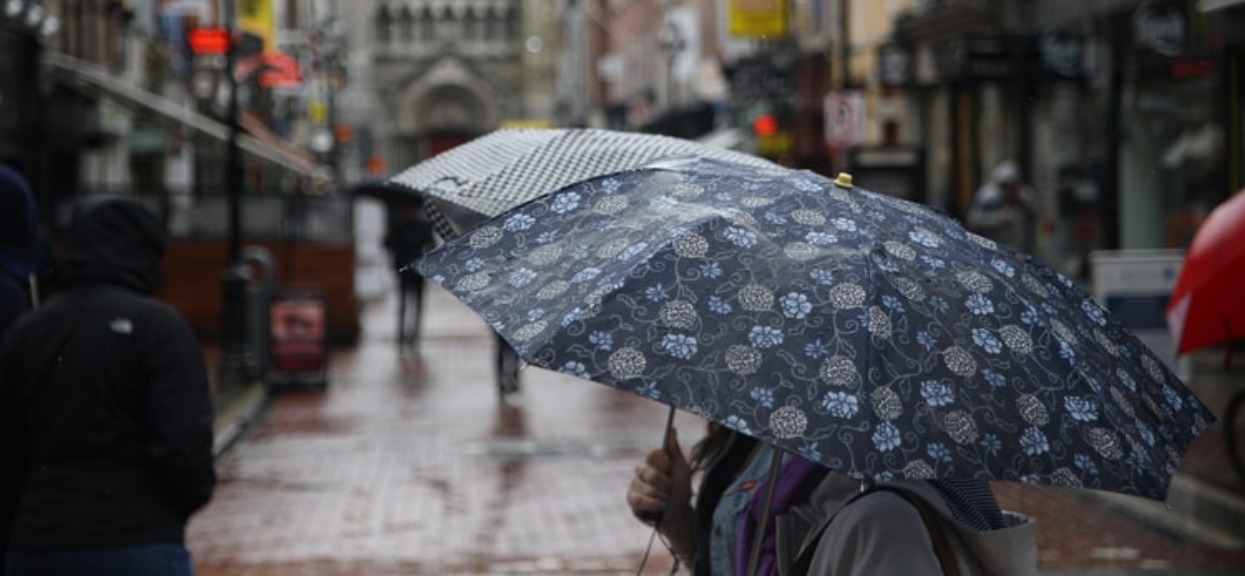Wszyscy myśleli, że pogoda w weekend będzie bajeczna. W 3 województwa zrobi się groźnie, IMGW ostrzega