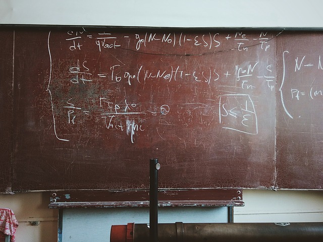 Uczniowie zasnęli na matematyce, a nauczyciel postawił im szóstki. Miał bardzo ważny powód