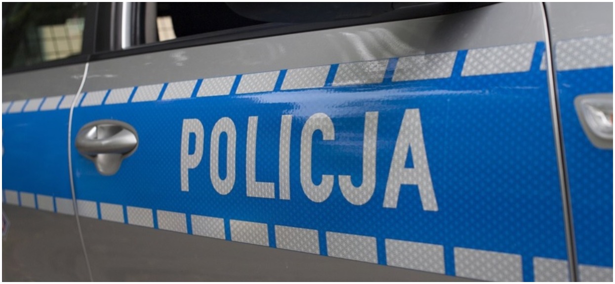 Ojciec zginął w strasznym wypadku. Wtedy policjant wziął jego 2-letnią córkę i natychmiast zaczął działać