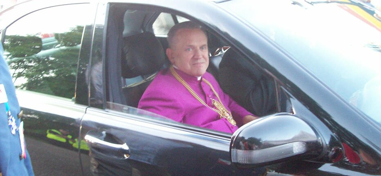 "Mamy w naszych czasach swojego ks. Jankowskiego". Posłanka wskazuje podejrzanego duchownego
