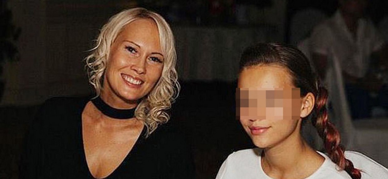 Matka wystawiła dziewictwo 13-letniej córki na sprzedaż. Zgłosił się dużo starszy mężczyzna, wstrząsające nagranie