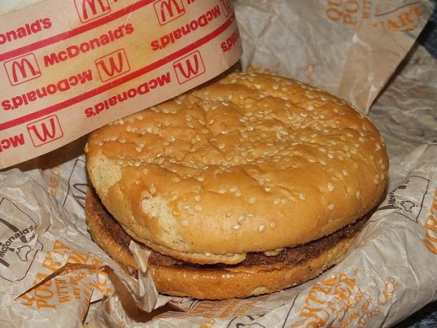 ZPO#11: Tak wygląda kanapka z McDonald's po 20 latach