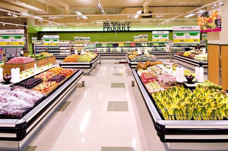 Francja: Supermarkety mają zakaz wyrzucania niesprzedanej żywności