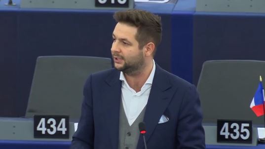 Patryk Jaki wkracza do akcji. Zapowiada reakcję na "atak na rodzinę Beaty Szydło"