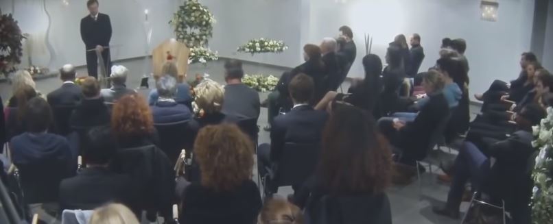 Kobieta przyszła na własny pogrzeb. Jak zrozumiała, co wyprawiają jej bliscy, była zdruzgotana