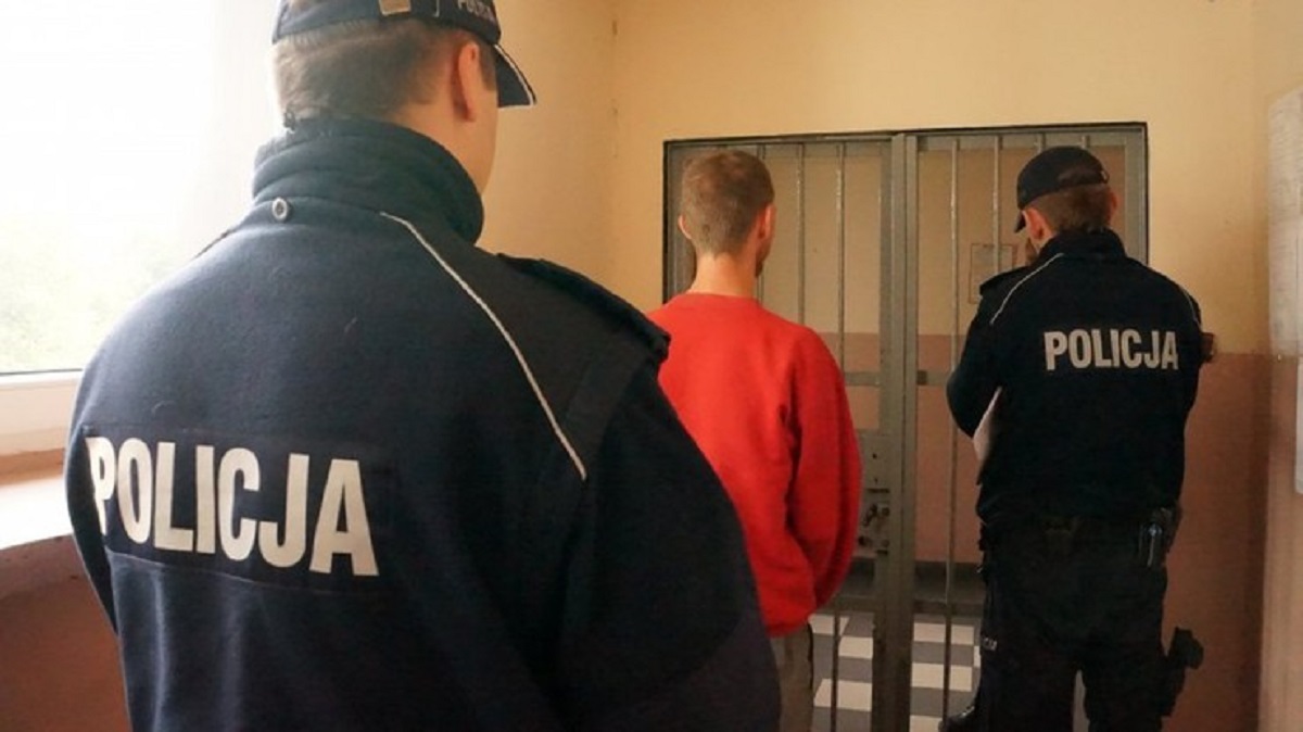 Wstrząsające doniesienia z polskiego miasta. Miesiącami gwałcił w piwnicy upośledzoną umysłowo nieletnią