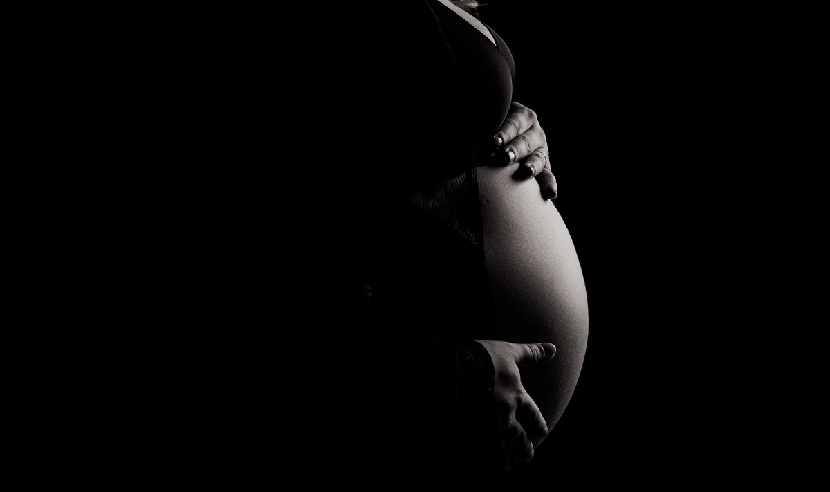 Niewyobrażalny koszmar wstrząsnął społecznością. Zrobili aborcję niewłaściwej kobiecie