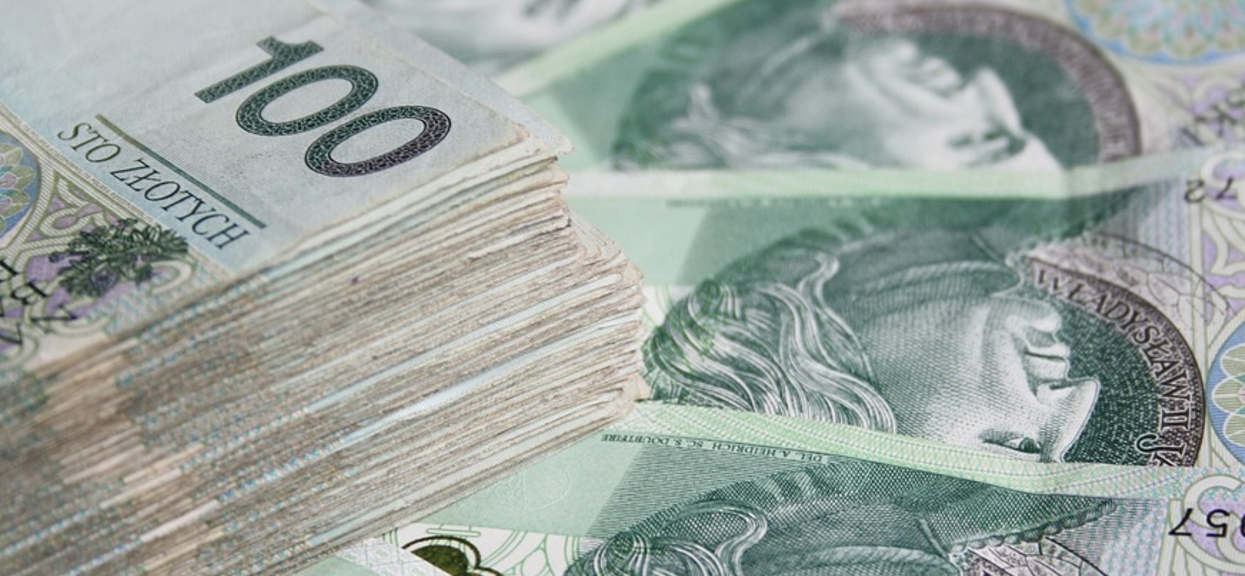 Dziesiątki tysięcy osób nie dostały 500 plus. Co się dzieje?!