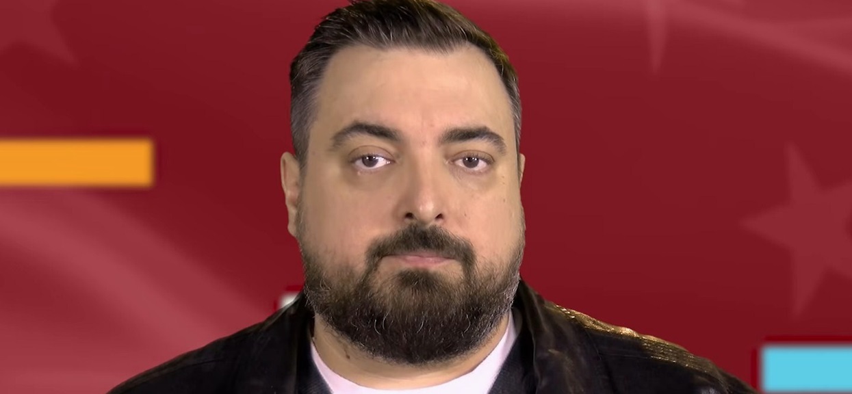 "Gdzie my k**wa żyjemy?". Sekielski nie wytrzymał po interwencji policji w kościele w Bełchatowie
