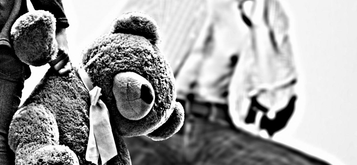 4 mężczyzn wykorzystywało seksualnie dzieci, najmłodsze nie miało nawet roku. TVP przekazała wiadomości, które wzburzyły międzynarodową opinię publiczną