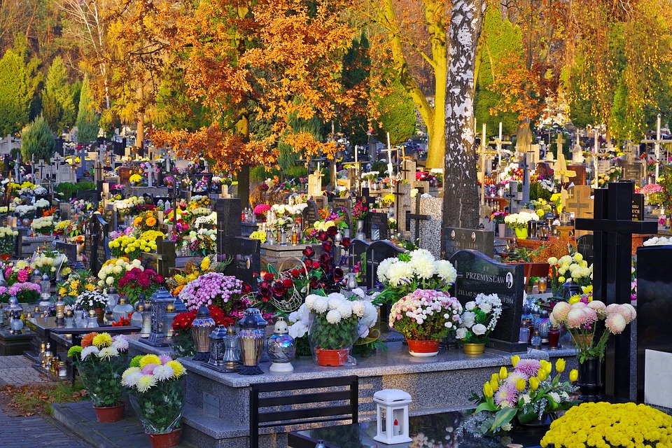 Grób bliskiej osoby może zniknąć z dnia na dzień, każdego może to spotkać. Wszystko przez jedną rzecz, o której wielu Polaków zapomina