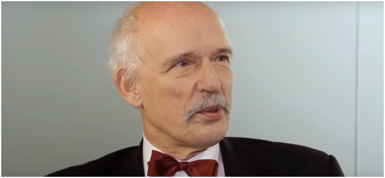 Ciężko uwierzyć własnym oczom. Korwin-Mikke pokazał grób rodzinny, niespotykany widok