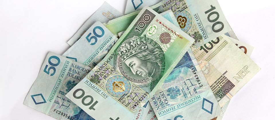 Wspaniała wiadomość dla seniorów, mogą dostać nawet o 250 zł więcej. Muszą spełniać tylko jeden warunek