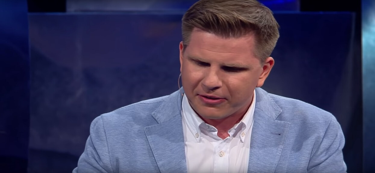 Filip Chajzer wylądował w szpitalu! Niepokojący stan wywołuje wizje w mózgu gwiazdora