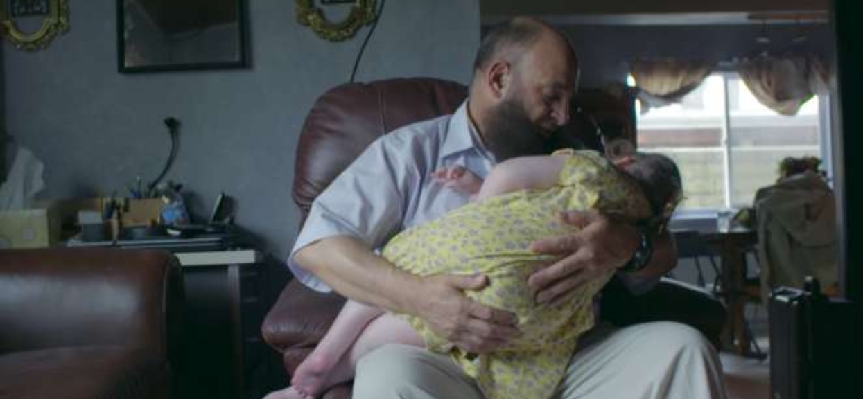 Mężczyzna ma rozdzierające serce zajęcie. W jego domu zmarło już 80 maluszków