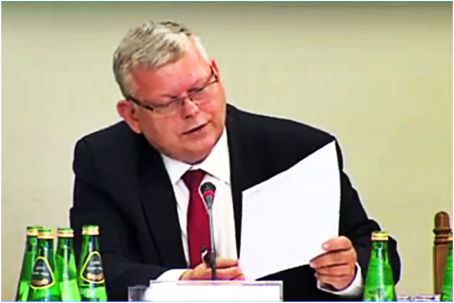 EKSPLOZJA śmiechu po KURIOZALNEJ wpadce Suskiego na przesłuchaniu syna Tuska! (VIDEO)