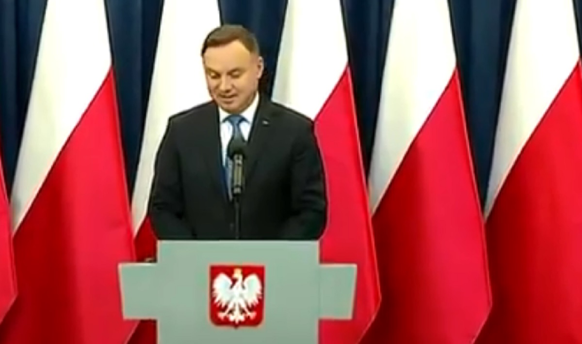 Kaczyński i Duda obiecali, że je uratują. Krowy z Deszczna trafią do rzeźni