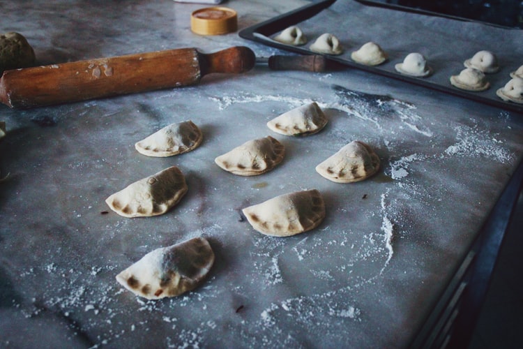 Pierogi z niecodziennym farszem biją rekordy popularności. Prosty przepis, dzięki któremu zachwycisz wszystkich domowników