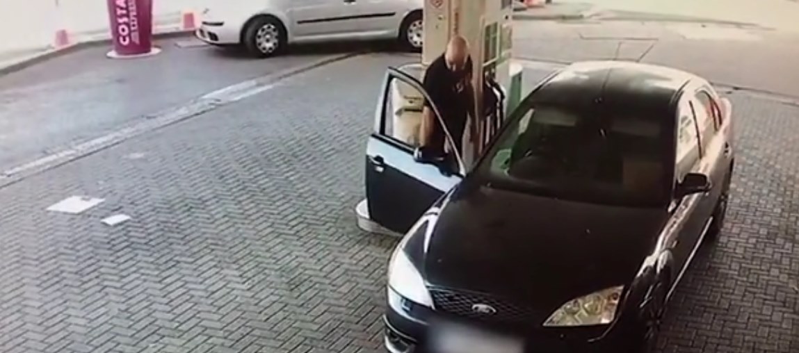 Na oczach związanej mamy zgwałcił dwójkę jej małych dzieci. Ale najgorsze stało się dopiero potem