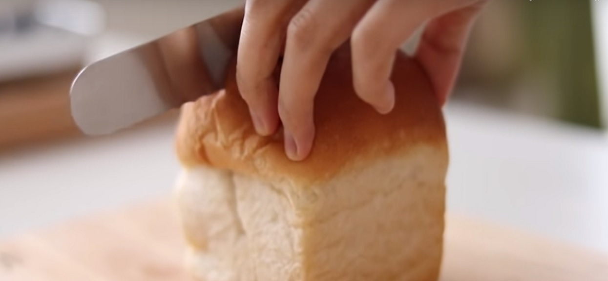 Prosty przepis na mleczny chleb bez jajek. Dzięki niemu każda kanapka będzie smakować nieziemsko