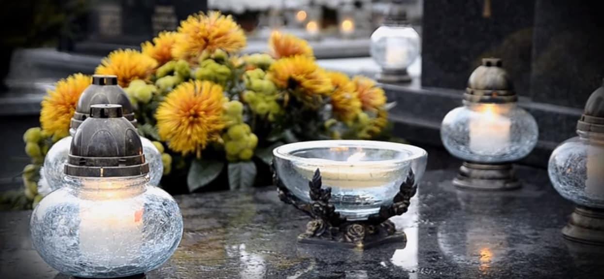 12-latka chciała pokazać nieżyjącej mamie swoje świadectwo szkolne. Na cmentarzu wydarzyły się rzeczy, które kruszą najtwardsze serca