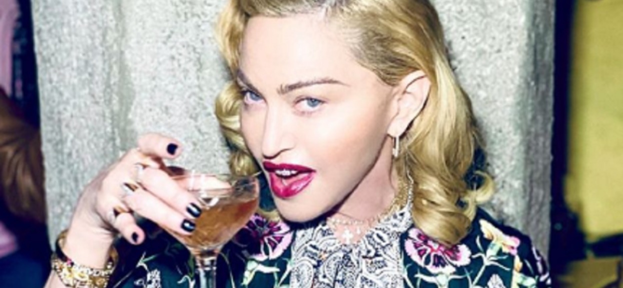 Madonna publicznie przyznała, że regularnie pije mocz. Robi to z powalającego powodu