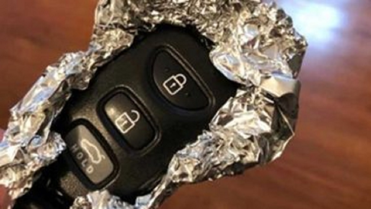 Pilny alarm policji: zawijajcie kluczyki w aluminiową folię. Możecie stracić ogromne pieniądze