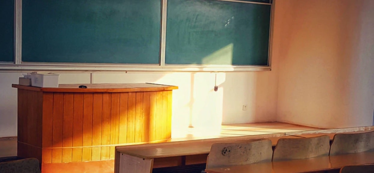 Skandal na religii, katechetka rozdała uczniom figurki płodów. Dołączona do nich była druzgocąca treść