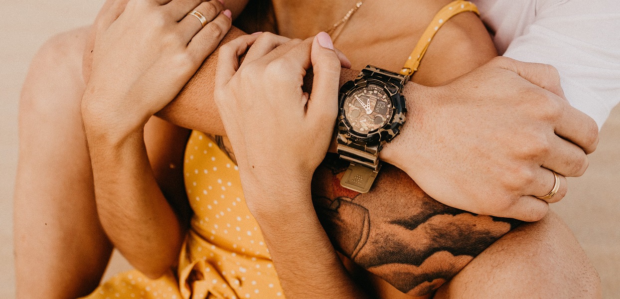 Co dwie godziny robią niewyobrażalne rzeczy. Partner 36-latki zgodził się na jej chory pomysł