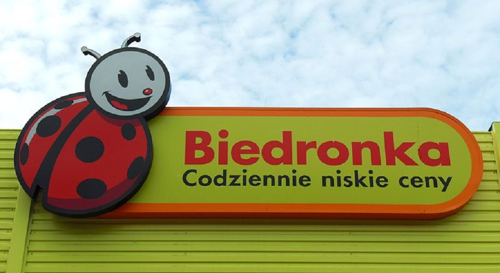 W Biedronce przed świętami poszaleli, ludzie będą się bić. Karp za 2 złote, łosoś za 3, ale to nie wszystko