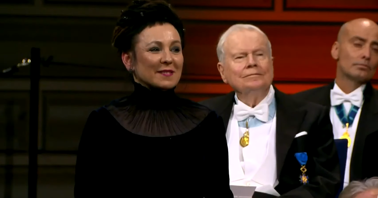 Wszyscy zachwycają się synem Olgi Tokarczuk. Panie nie mogą oderwać wzroku, nieziemsko przystojny?