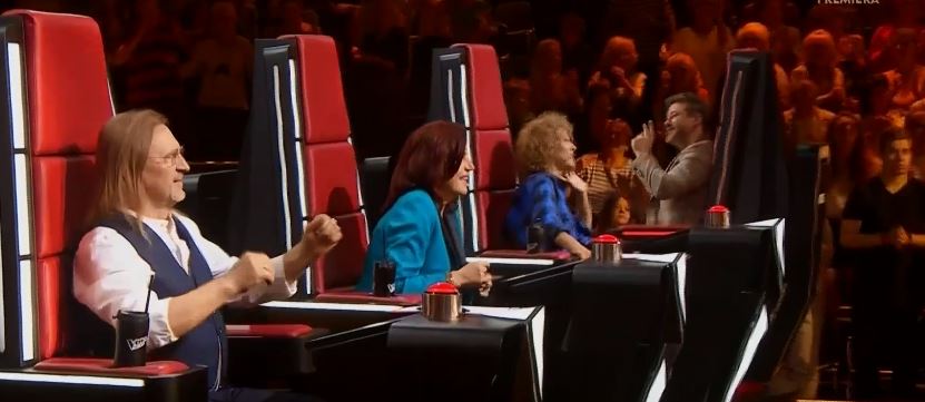 Jurorzy pobledli z wrażenia, uczestnik "The Voice Senior" miał wygryźć Markowskiego z Perfectu! Niemożliwe sceny na oczach milionów telewidzów
