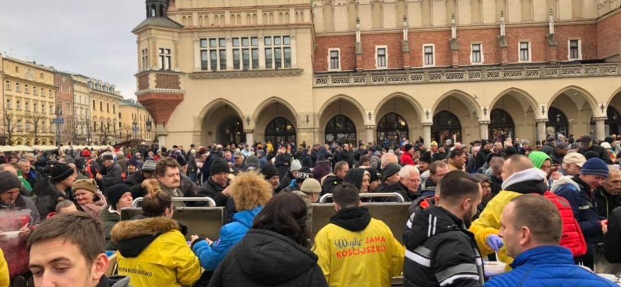 Księża poniżyli właśnie wielu najuboższych Polaków. Nie udzielili pomocy bezdomnym i starszym, nikt z Kościoła nie raczył się pofatygować